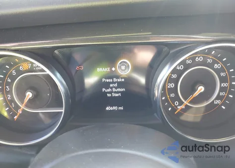 2021 Jeep Wrangler Unlimited Sahara Altitude 4X4 z USA, uszkodzony, nr VIN 1C4HJXEN1MW763385